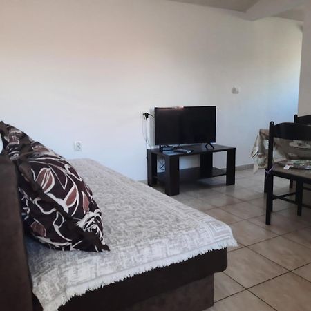 Apartmani Na Moru บาร์ ภายนอก รูปภาพ